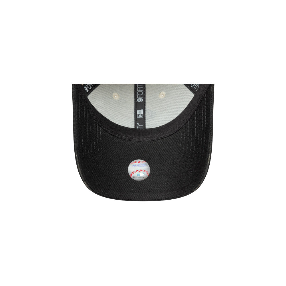 Chicago White Sox Hat - Side Script Ivory Black 2-Tone MLB 9Forty Strapback Cap - New Era